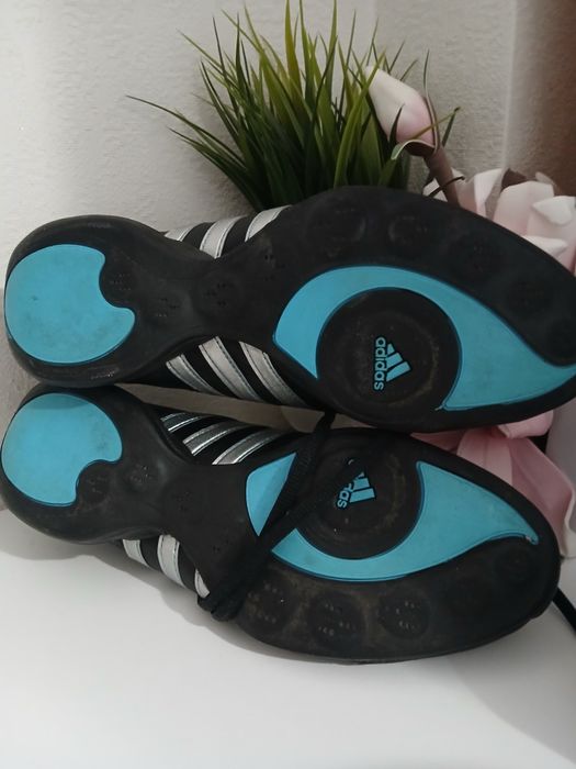 Адидас кожени маратонки 39