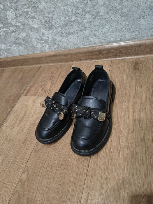 Женские   лоферы