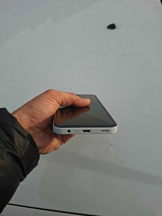 Самсунг А 15 телефон