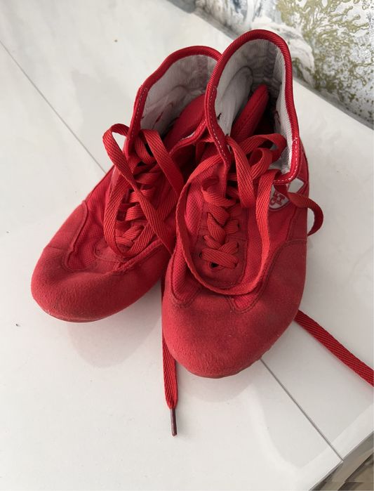 Продаются детская обувь