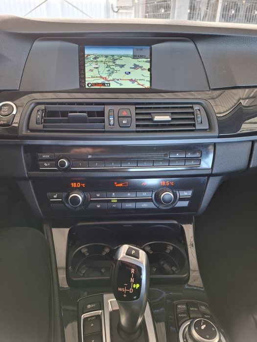 De vanzare BMW Seria 5 F10 2013, in stare buna, masina intretinuta, proprietar de 7 ani.