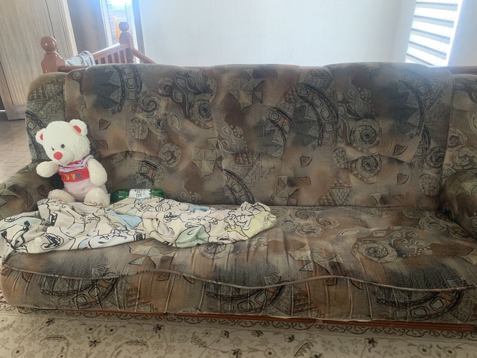 Продам диван.