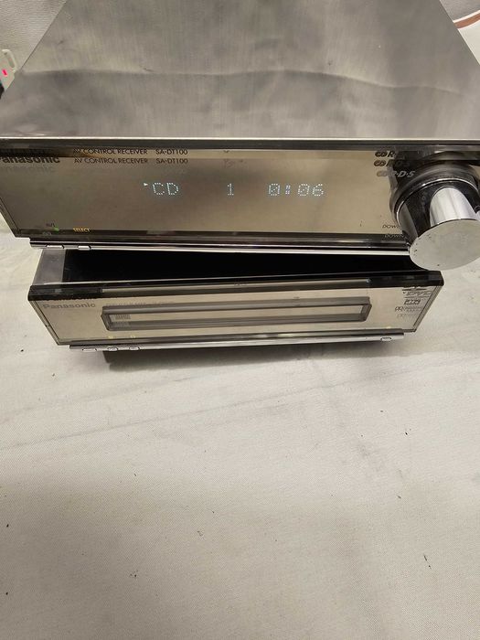 Sistem Audio Panasonic AV Control Receiver SA-DT100 DVD CD Player
