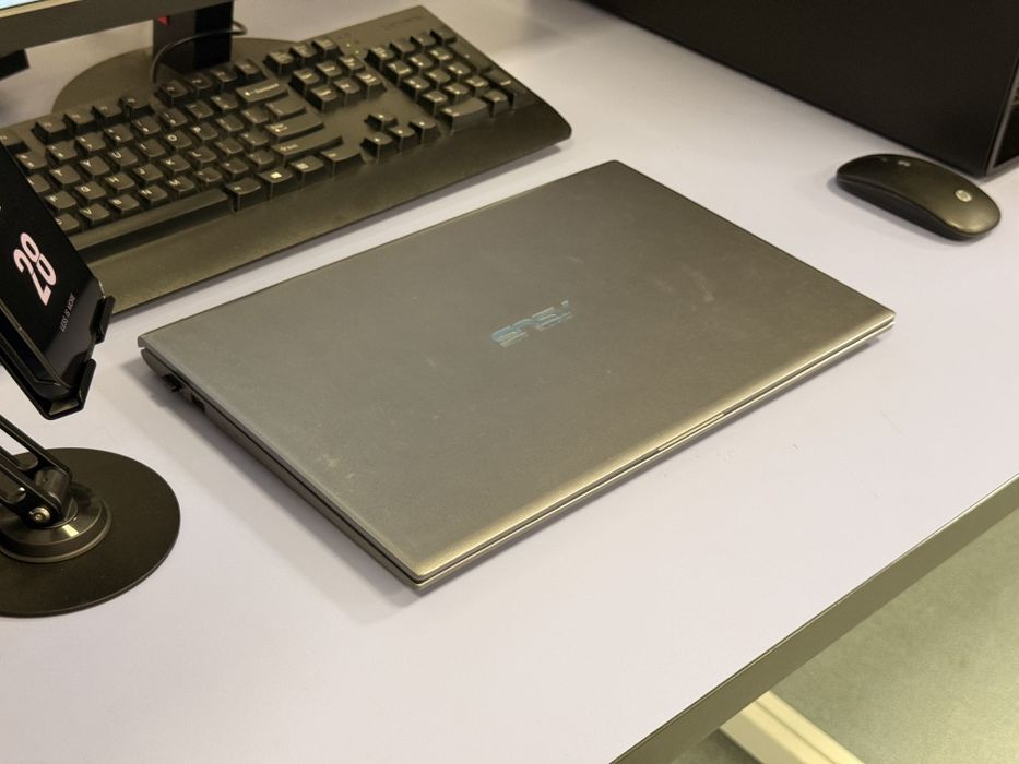 Продается ноутбук Asus Vivobook X512D
