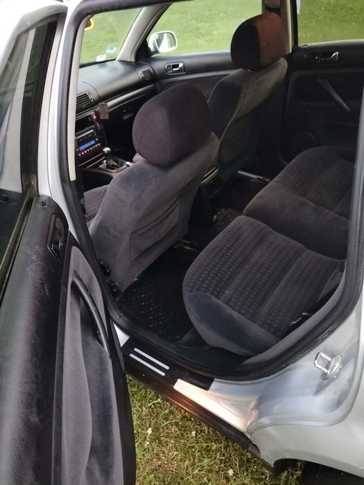 Vând urgent passat b5.5 mașina este perfect funcțională