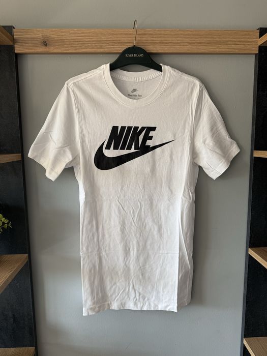 Nike тениски и долнище и други