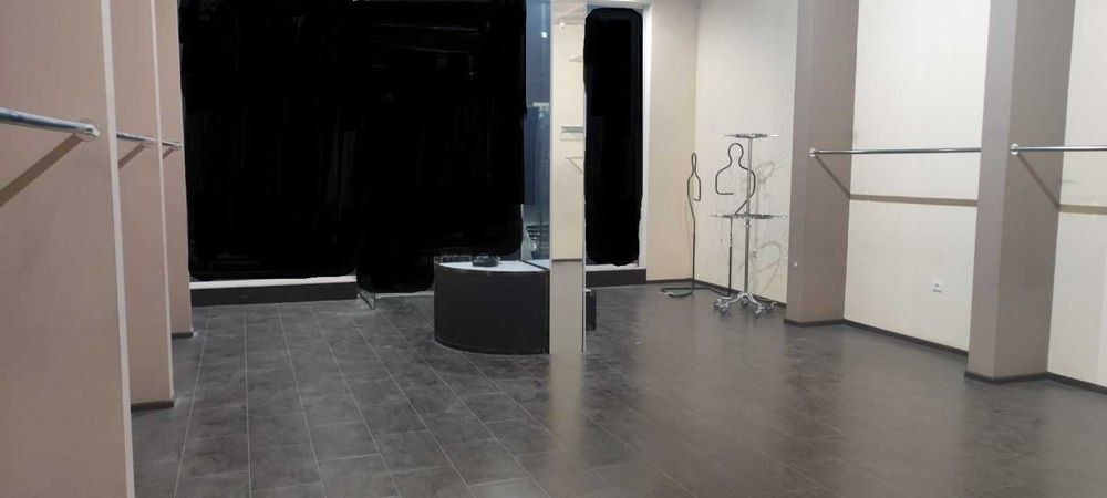 Дава се под наем Магазин в Пловдив, Тракия - 78 кв.м за 800 € - Снимка #3