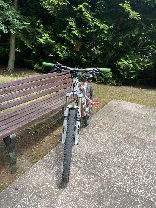 Bicicleta cannondale jekyll