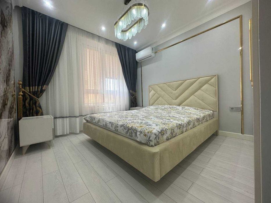 Новомосковская / Bn&B | 2-комн. 4 из 8 | 65м2 [M:0087]