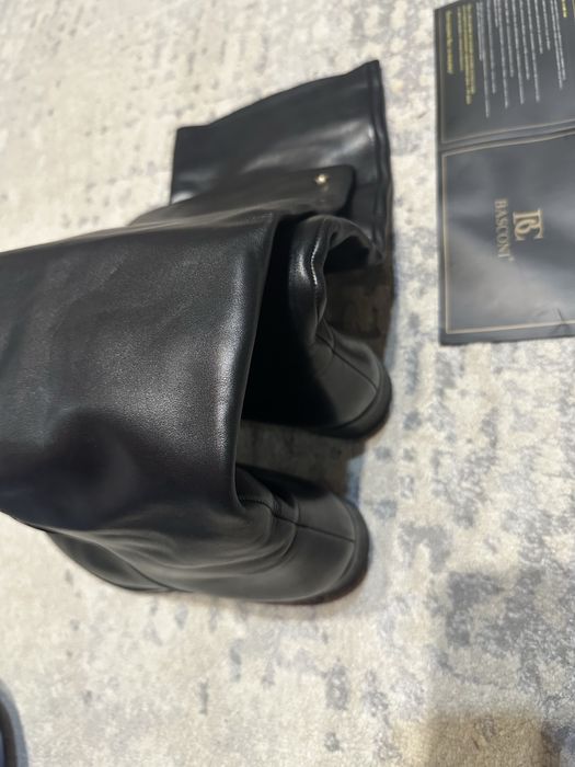 Продам сапоги женские Basconi