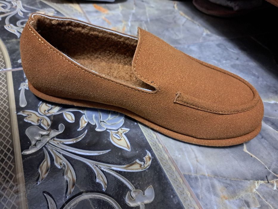 Продам новые Ботинки лоферы