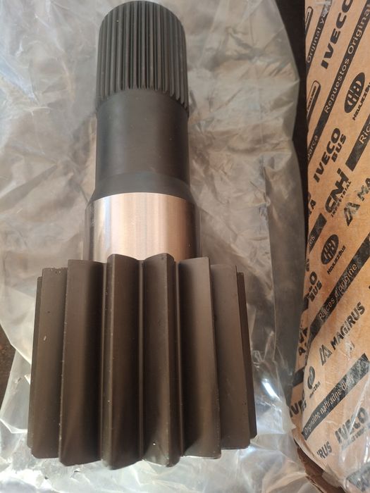 Шестерни на мост CASE