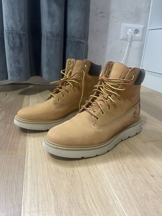 Vând ghete de Damă Timberland!