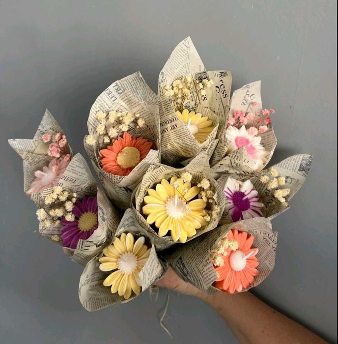 Мини букет за всеки повод от соев восък