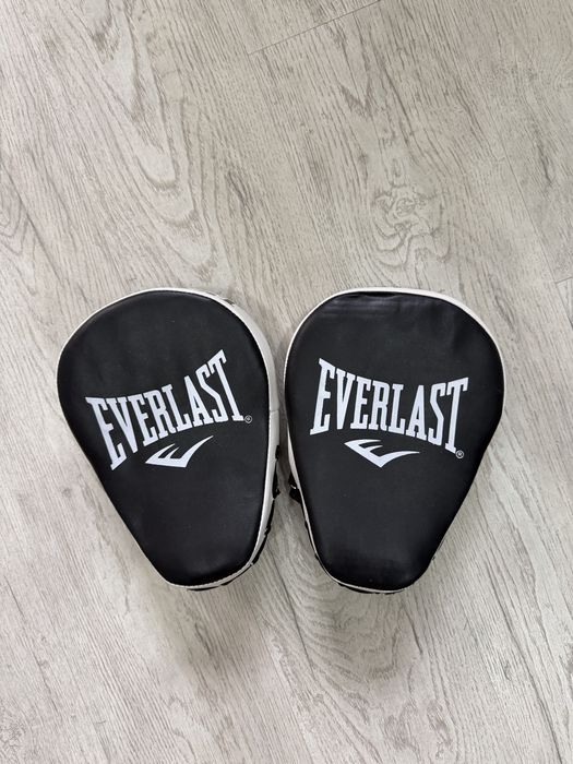 боксёрские лапы (фокус-митты) Everlast