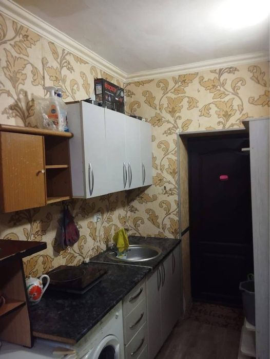 КВАРТИРА, СПУТНИК-4  1/1/4 Общежите бывшее