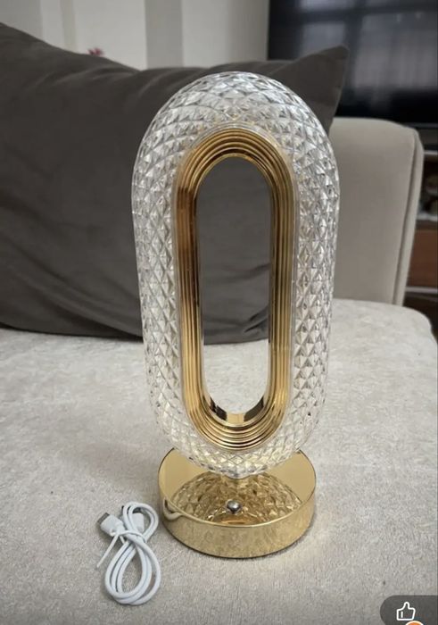 Продам новый светильник