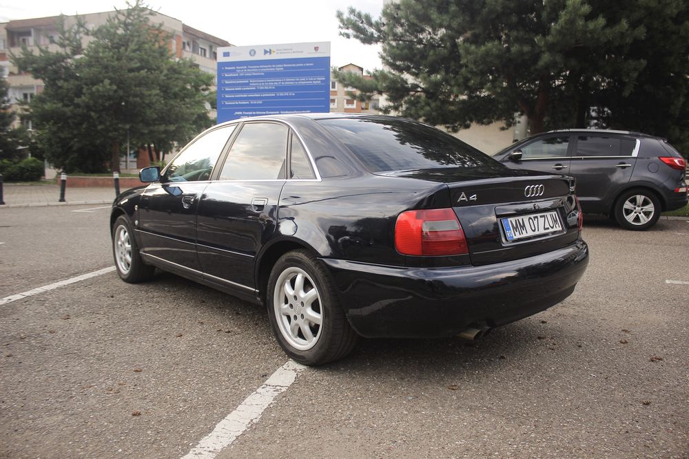 Vând Audi A4 B5 V6 150cp 1997