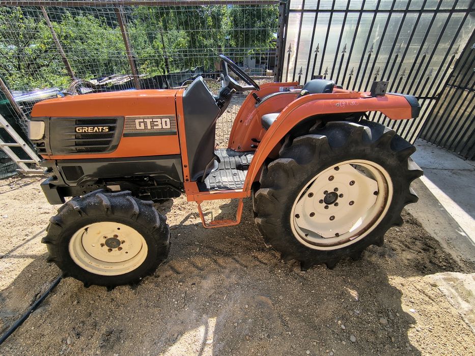 Tractoras kubota gt30