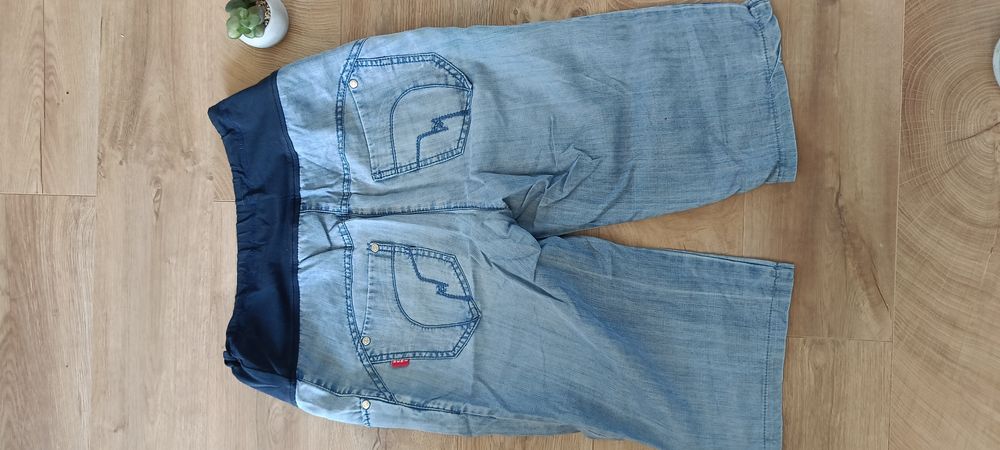 Къси панталони за бременни