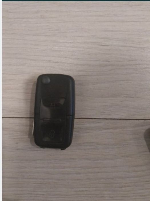 Оригинални ключове за Bmw Mercedes Vw Audi Toyota Nissan Mazda Renault