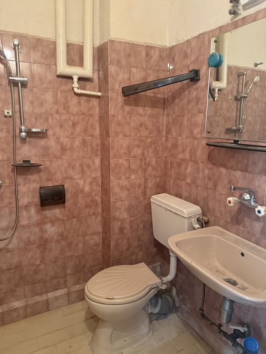 Продава се Двустаен апартамент в Варна, Базар Левски - 61 кв.м за 2869 €/кв.м - Снимка #7