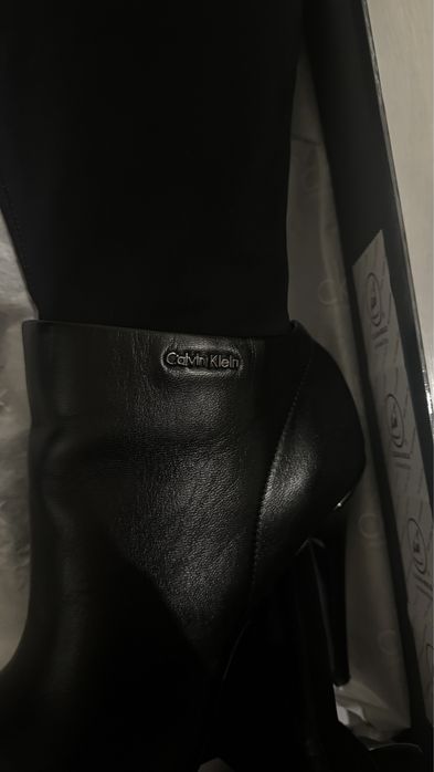 Calvin Klein- ботуши с ток