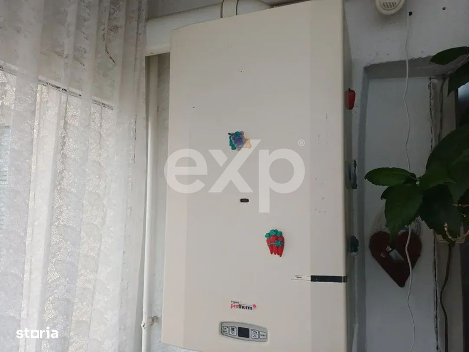 Vanzare apartament 3 camere decomandat