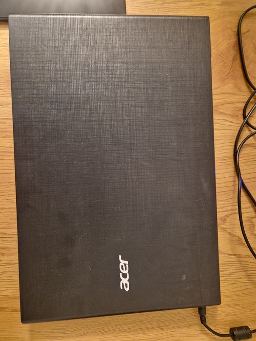 Vand laptop Aspire E5-574G  SSD , I7 , placa video dedicata