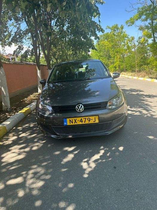 VOLKSWAGEN Polo 2010 — imagine 3
