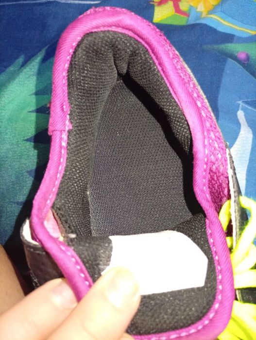 Adidași Yonex mărimea 39