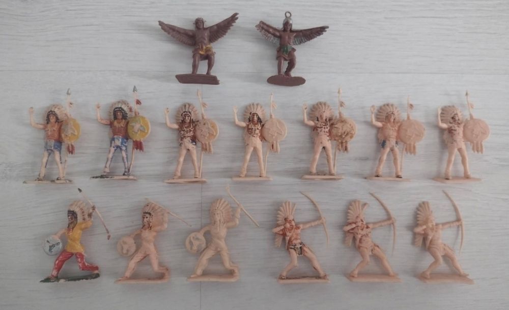 Figurine indieni greci mexicani robin hood