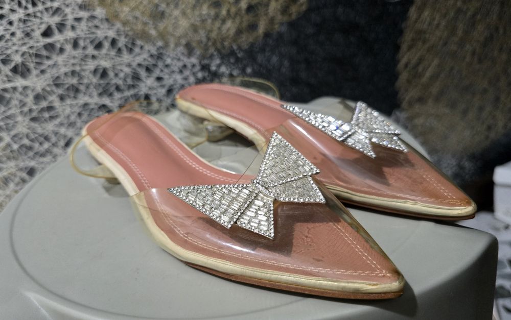 Распродажа стильной обуви