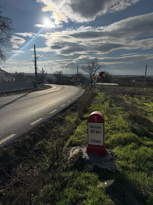 Vand teren intravilan Cataloi 1612 mp iesire la sosea, schimb cu AUTO