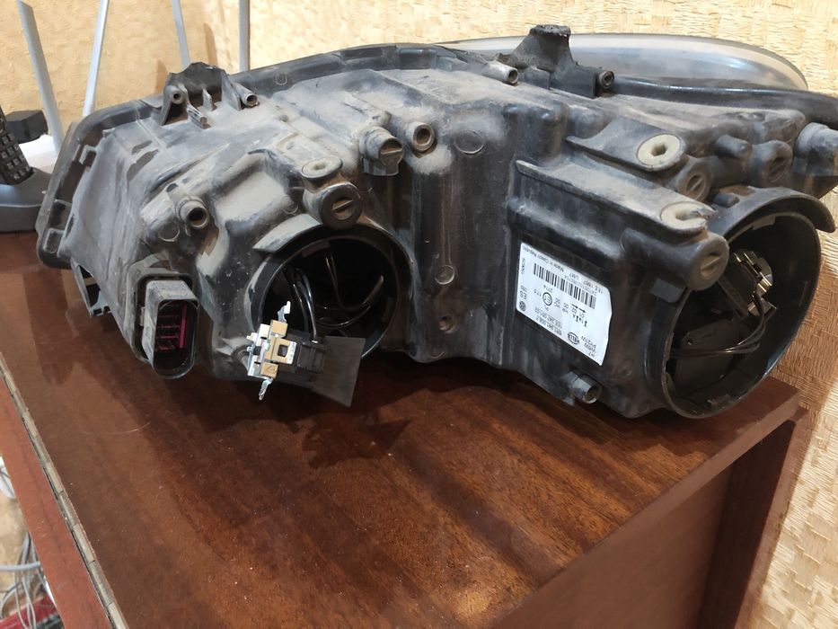 Фара vw polo правая