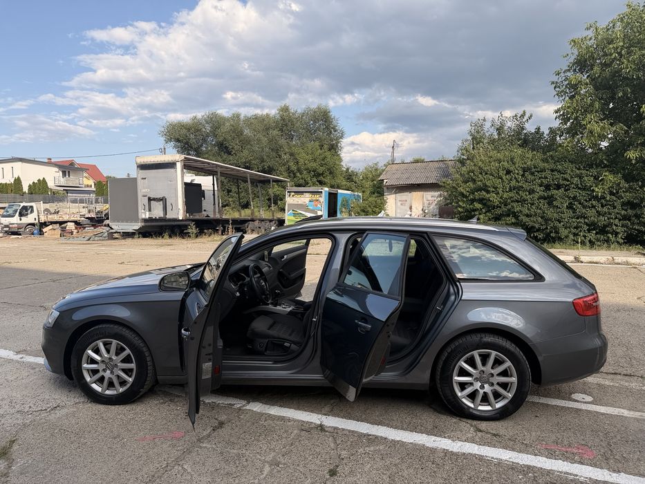AUDI A4 B8.5 2014
