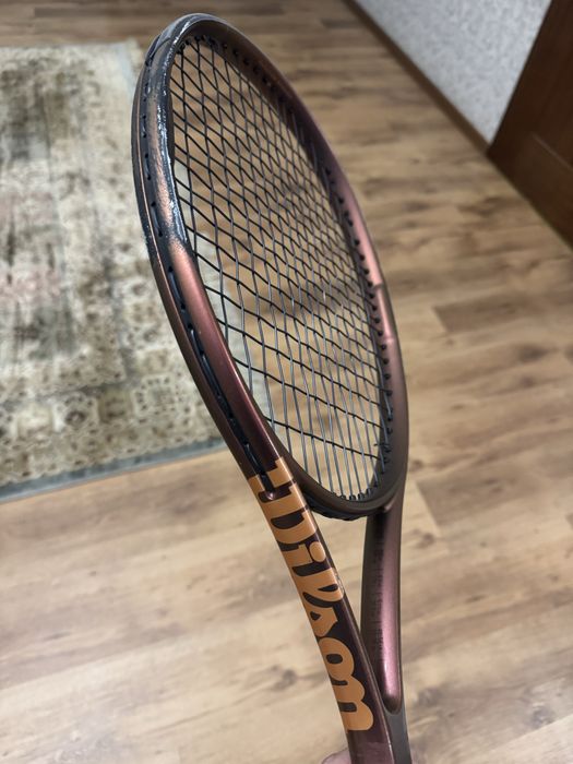 Теннисная ракетка