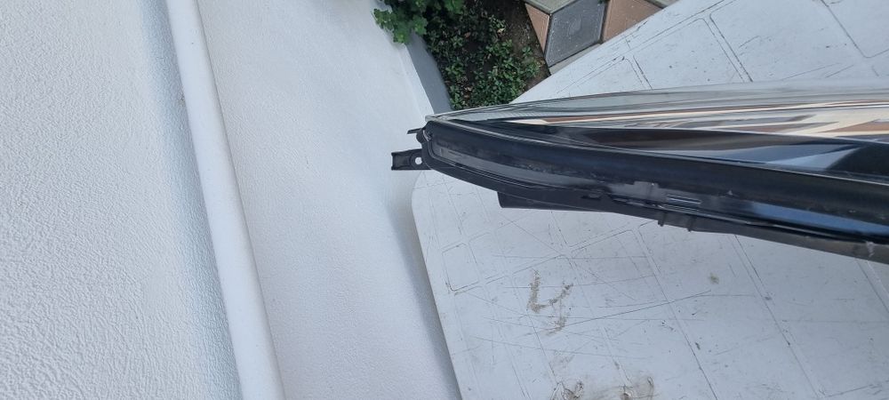 Far stanga Toyota chr