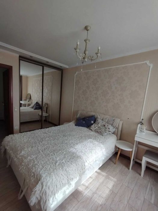 Дава се под наем Двустаен апартамент в София, Център - 55 кв.м за 392.7 € - Снимка #3