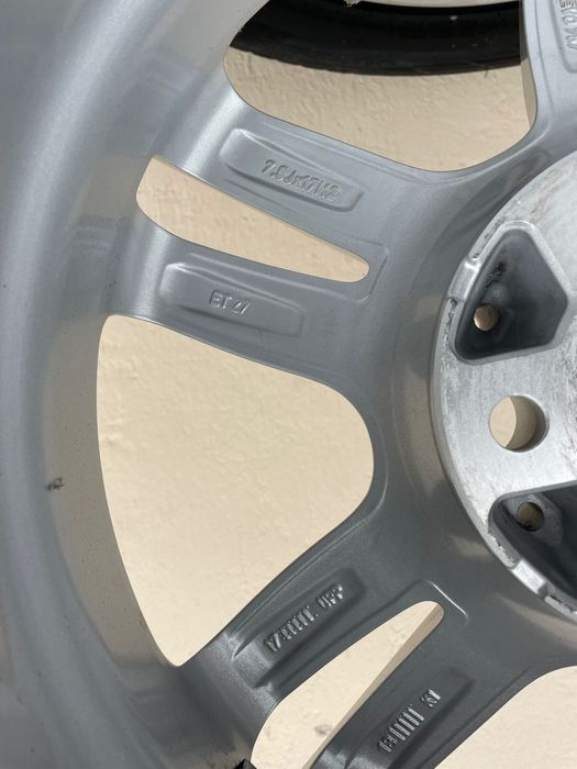 Jante 17 bmw seria 5 g30 , 5x112 , 7.5j et27 , 225 55 17 hankook iarna