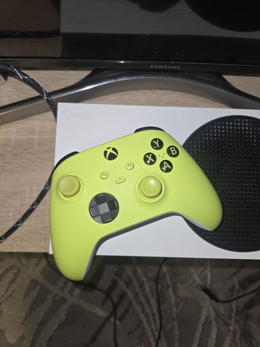 Consola Xbos series s + controller