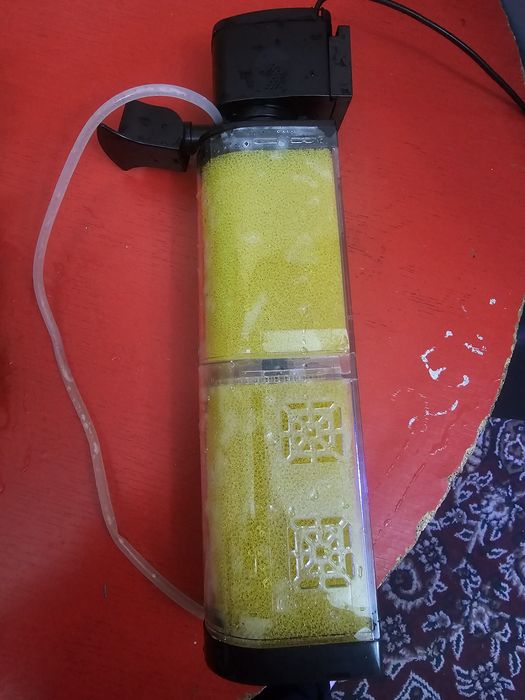 Akvarum  filtr sotiladi