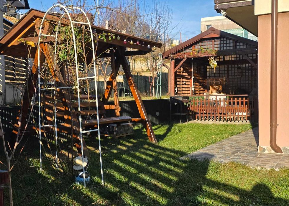 Casă 140 mp, 3 dormitoare, vedere pădure – Bucium, Iași