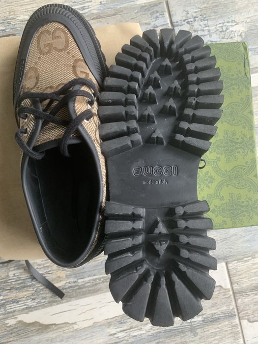 Papuci gucci purtati odata