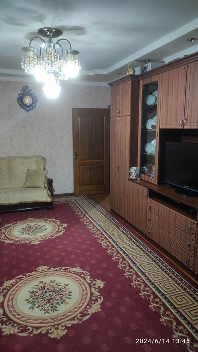 Продаётся СВОЯ 4-комнатная квартира 77-серия 3/4 на метро Чиланзар