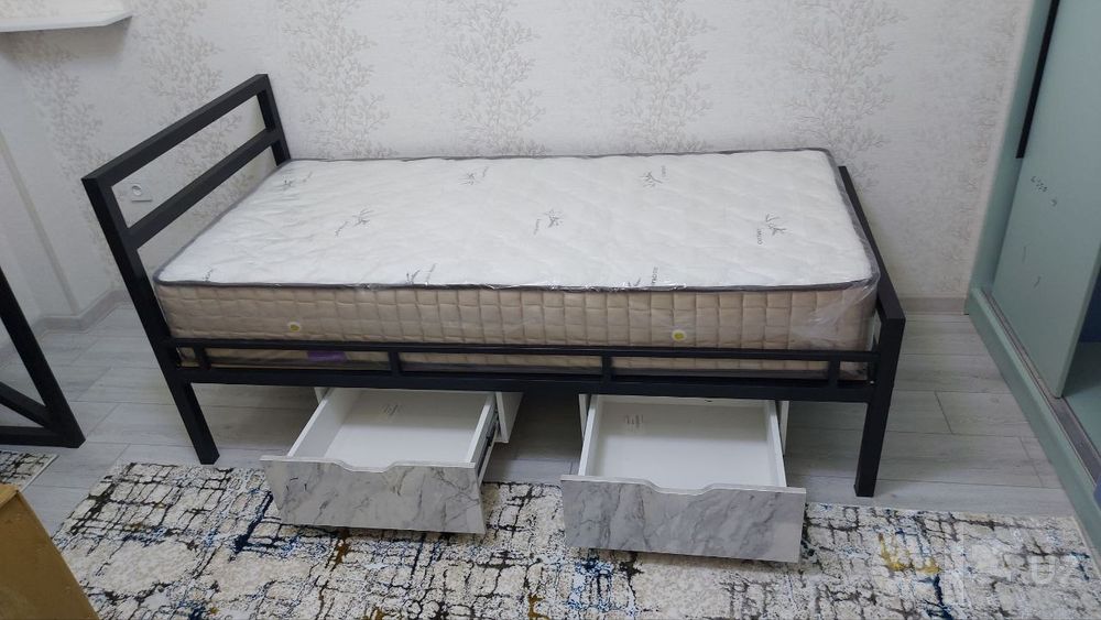 Krovat, Divan, matrasi bilan, bir kishilik, 2ta yangi