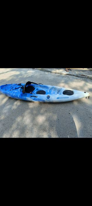 Продавам каяк в отлично състояние – 600 лв.

Тип: едноместен

Стабилен