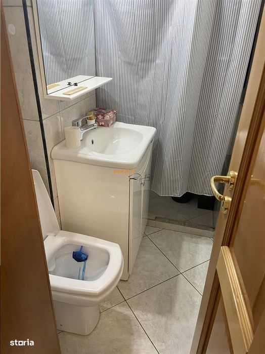 Apartament 4 camere Focsani , zona b- dul Independentei , suprafata ge