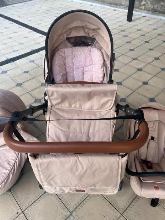 Продам коляску 3в1