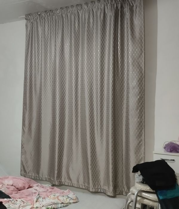 Продам шторы для зала